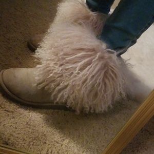 Ugg fluff boots 6 7 grey well worn